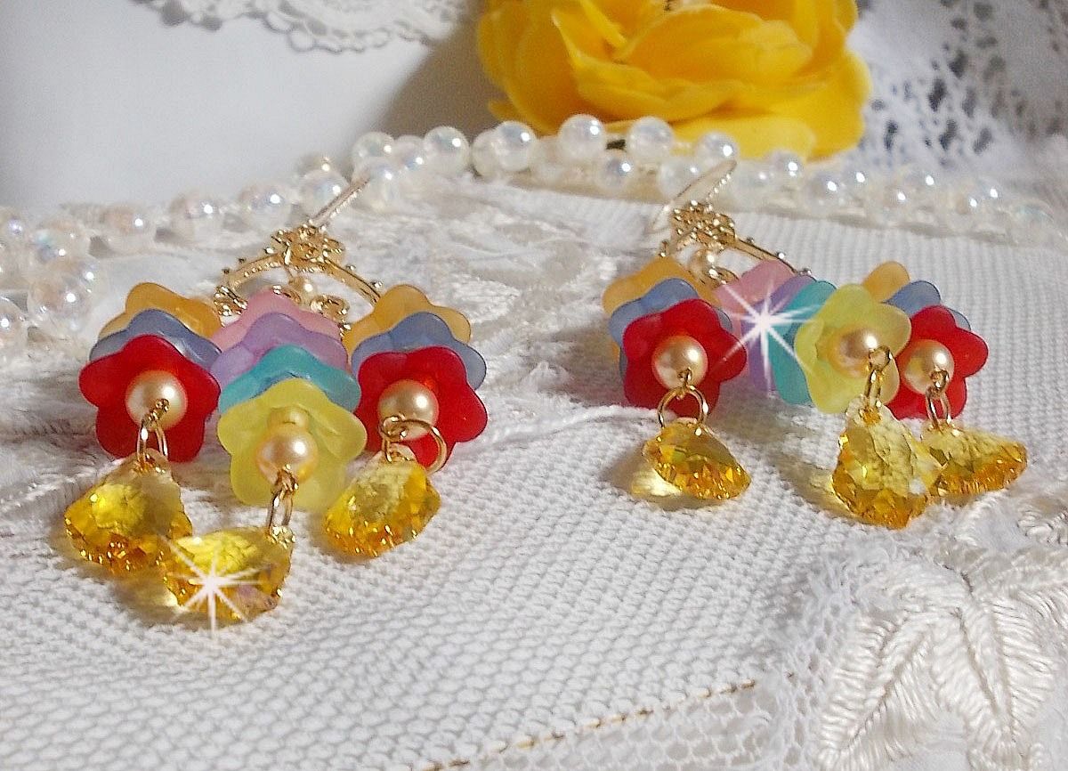 BO Flores de Jardim com cristais Swarovski e flores Lucite em diferentes cores