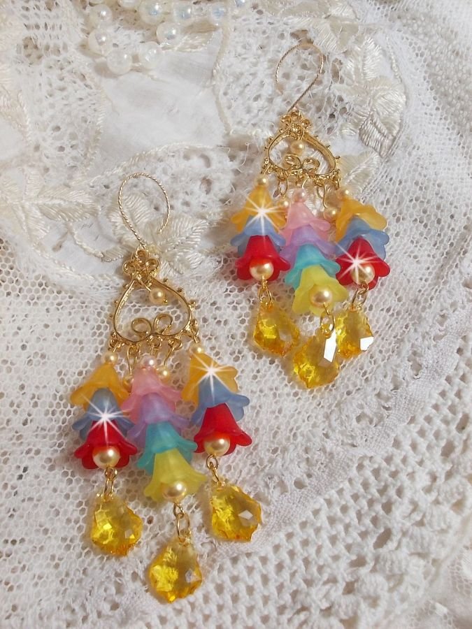BO Flores de Jardim com cristais Swarovski e flores Lucite em diferentes cores