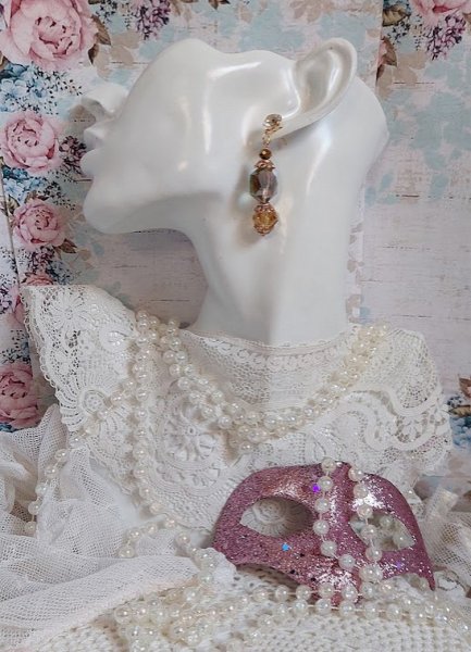 BO Glamour Scintillant mont&eacute;es avec cabochons et perles en Cristal, perles cubes octogonaux cristal &eacute;lectrolytique et clous d'oreilles en laiton dor&eacute;