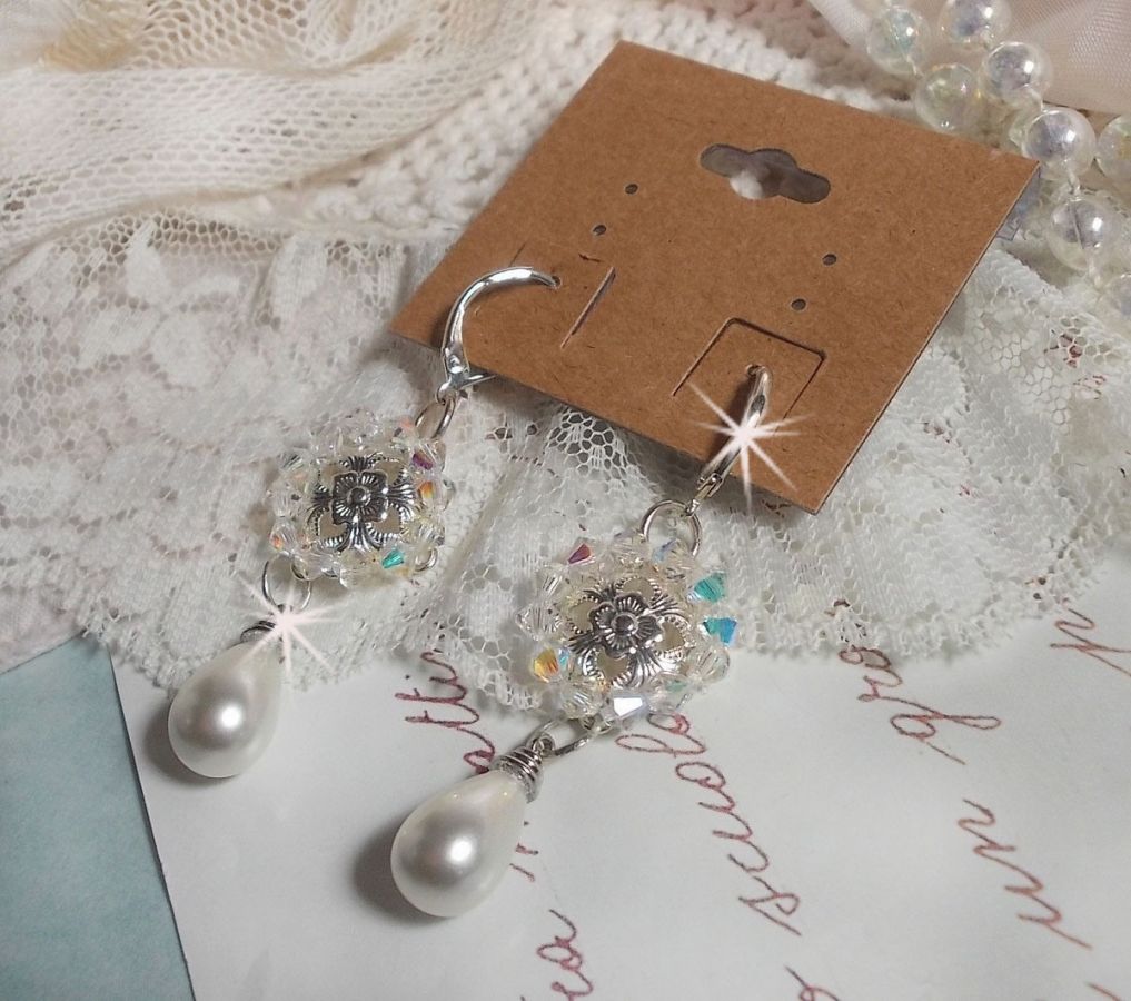 BO Gouttelettes Givrées com cristais Swarovski e pérolas brancas de Maiorca