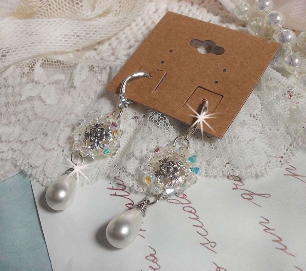 BO Gouttelettes Givrées com cristais Swarovski e pérolas brancas de Maiorca