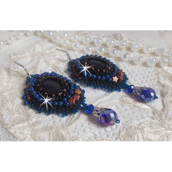 BO Maldivas bordadas com cabochões de resina brilhante, contas Swarovski redondas peroladas e contas de sementes Miyuki