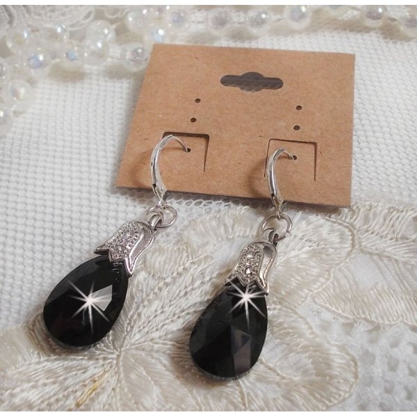 BO Merveilles Jet criado com pequenos strass de prata e gotas facetadas