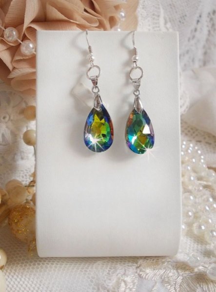 BO Merveilles Volcano avec des gouttes facett&eacute;es et des b&eacute;li&egrave;res gaufr&eacute;es de petit strass