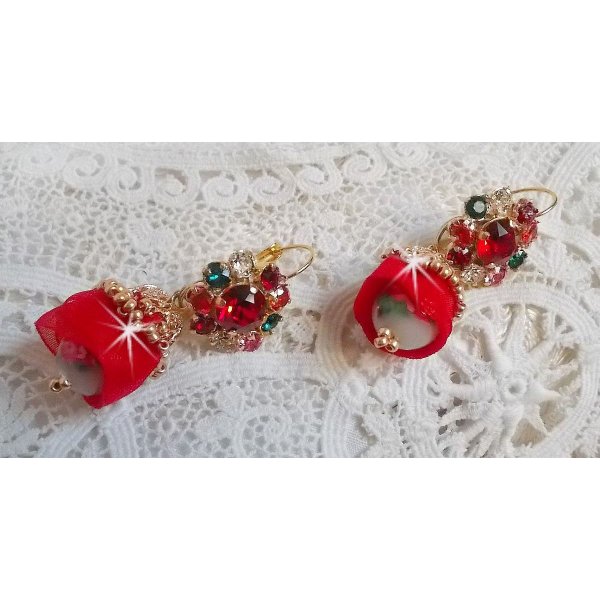 BO Mia bordado com cristais Swarovski, pedras de zircónio laranja, contas Fimo e contas de sementes