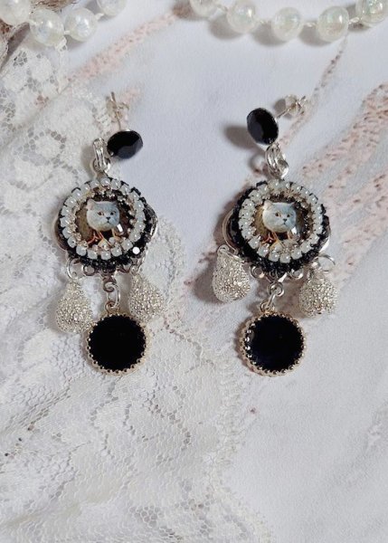 BO Mimichat Steampunk avec cabochons verres, strass, breloques &eacute;poxy, perles cristal Swarovski et clous argent