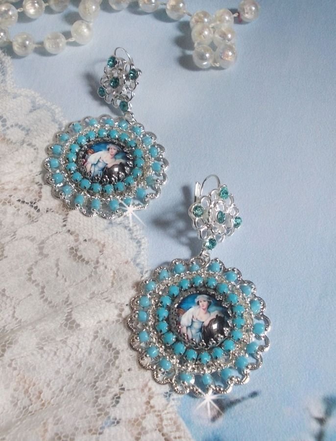 BO Moment de Détente criado com cabochons de lupa Vintage Dames, cristais Swarovski, carimbos e contas de vidro