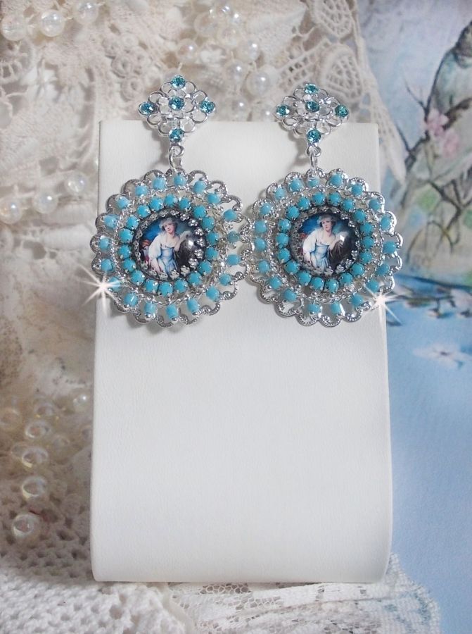 BO Moment de Détente criado com cabochons de lupa Vintage Dames, cristais Swarovski, carimbos e contas de vidro