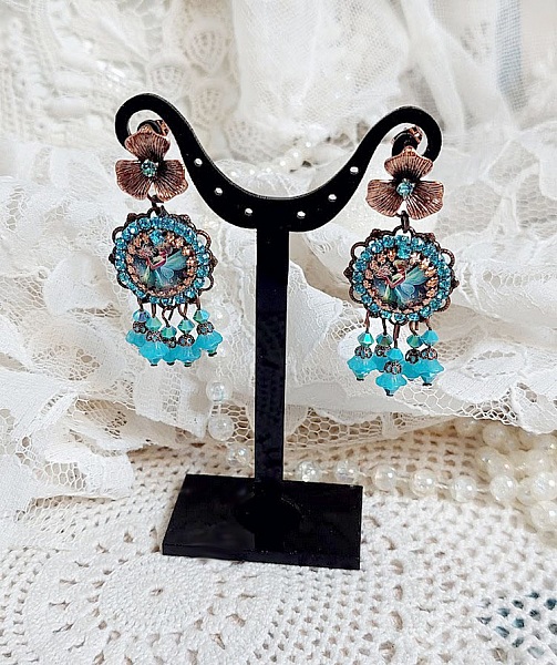 BO Monde des F&eacute;es cr&eacute;&eacute;es avec cabochon verre, estampes laiton et perles Cristal Swarovski