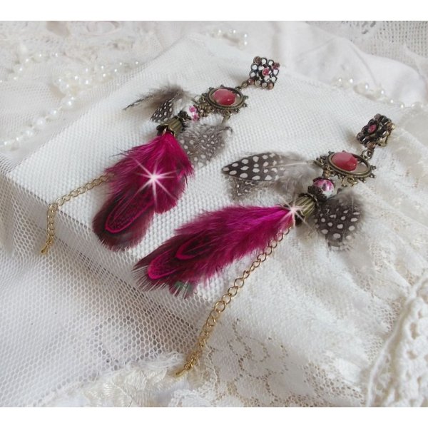 Navajo Fuchsia e Brown BO com contas de vidro, cristais Swarovski e plumas