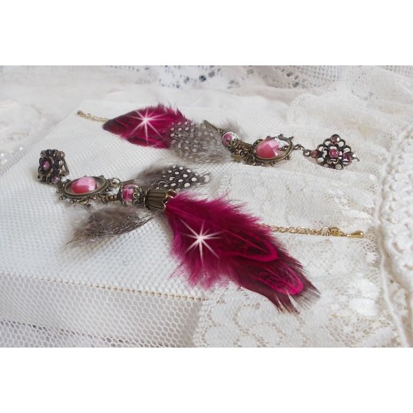 Navajo Fuchsia e Brown BO com contas de vidro, cristais Swarovski e plumas