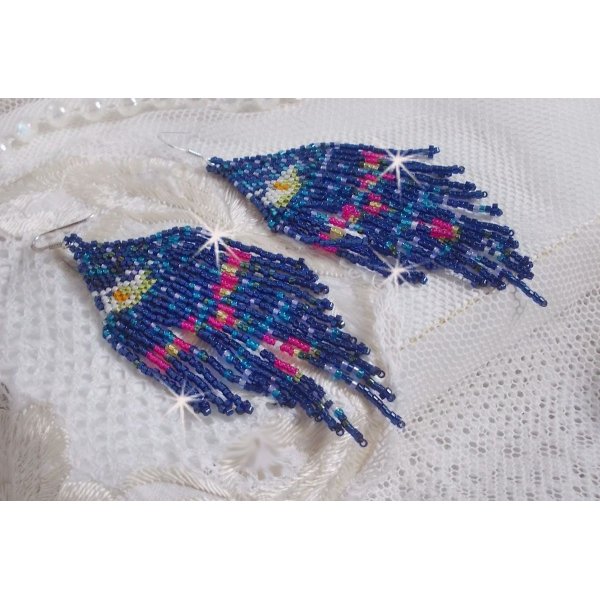 BO L&iacute;rios de &aacute;gua criados com mudas Miyuki e Toho em azul, rosa, branco, amarelo, laranja e verde