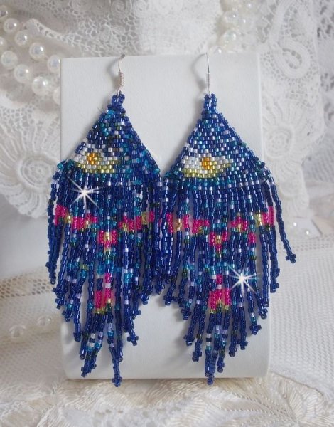 BO L&iacute;rios de &aacute;gua criados com mudas Miyuki e Toho em azul, rosa, branco, amarelo, laranja e verde