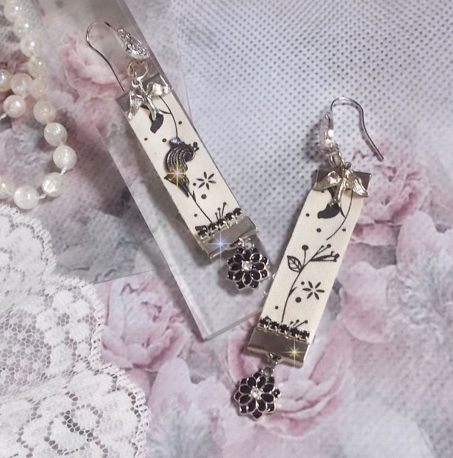 BO Black and White Birds criado com fita de impressão de pássaros a preto e branco, cristais, flores de esmalte e acessórios de qualidade