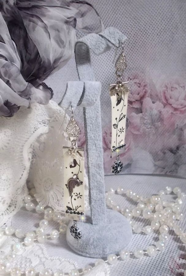 BO Black and White Birds criado com fita de impressão de pássaros a preto e branco, cristais, flores de esmalte e acessórios de qualidade