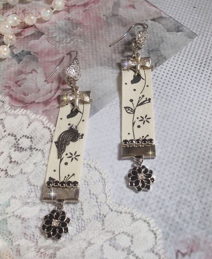 BO Black and White Birds criado com fita de impressão de pássaros a preto e branco, cristais, flores de esmalte e acessórios de qualidade