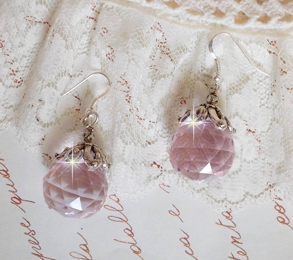 BO Rose Irisée com bolas de cristal Swarovski e ganchos de orelha de prata 925/1000