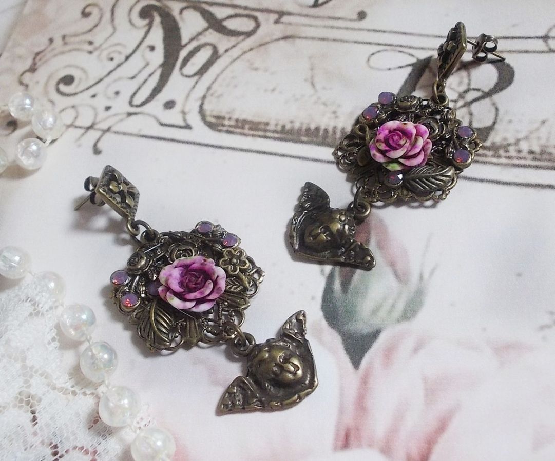 BO Secrets des Angelots criados com rosas de resina, quadros de Angelot, gravuras e cristais
