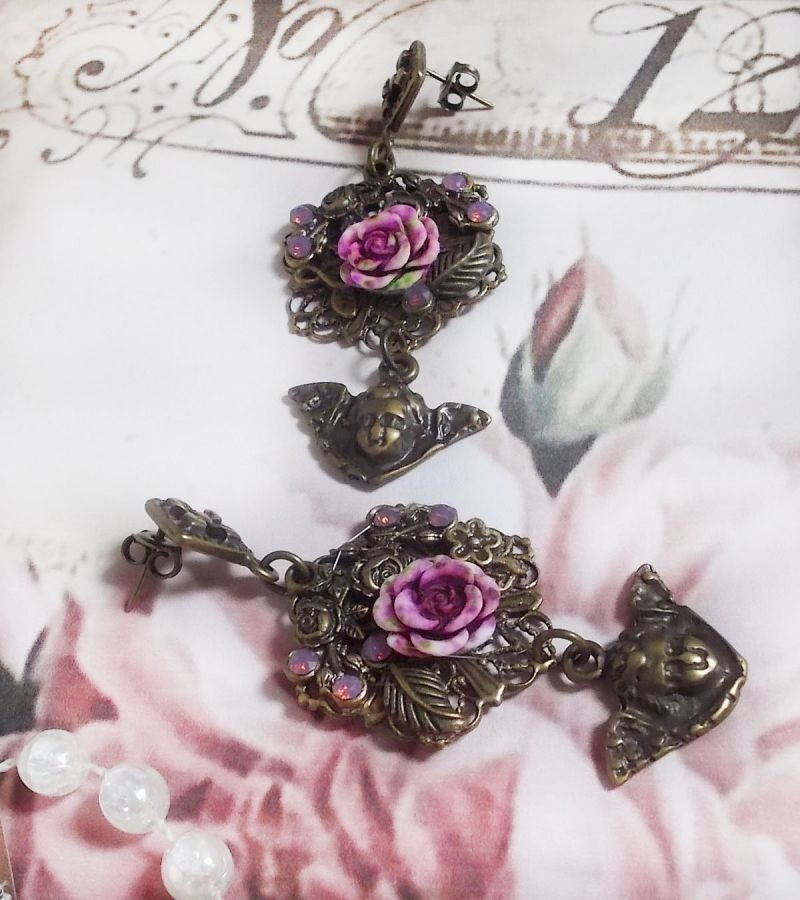 BO Secrets des Angelots criados com rosas de resina, quadros de Angelot, gravuras e cristais