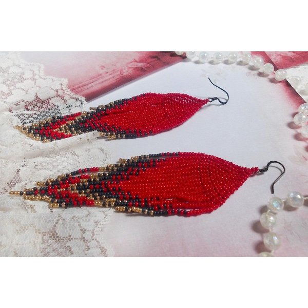 BO Red Swirls criados com contas de qualidade e ganchos de lat&atilde;o preto