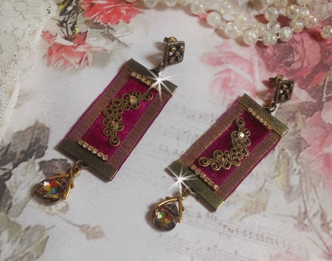 Vintage Arabesque BO criado com tranças de Bordeaux, cristais Swarovski e belos acessórios 