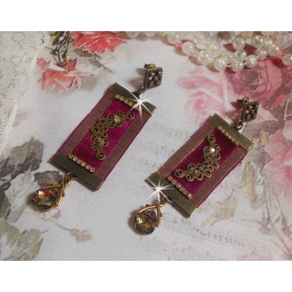 Vintage Arabesque BO criado com tran&ccedil;as de Bordeaux, cristais Swarovski e belos acess&oacute;rios 