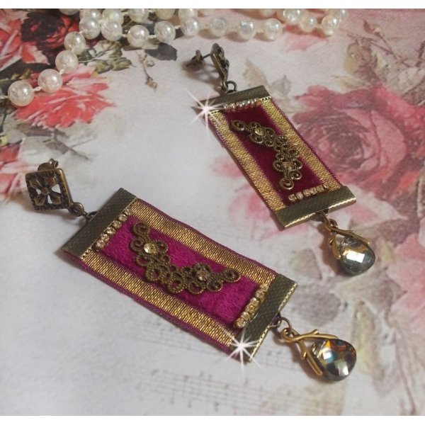 Vintage Arabesque BO criado com tran&ccedil;as de Bordeaux, cristais Swarovski e belos acess&oacute;rios 