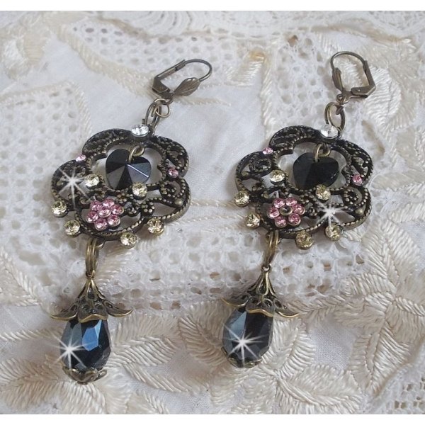 BO Colec&ccedil;&atilde;o Paix&atilde;o Irresist&iacute;vel montada com cristais Swarovski em casti&ccedil;ais de filigrana de bronze