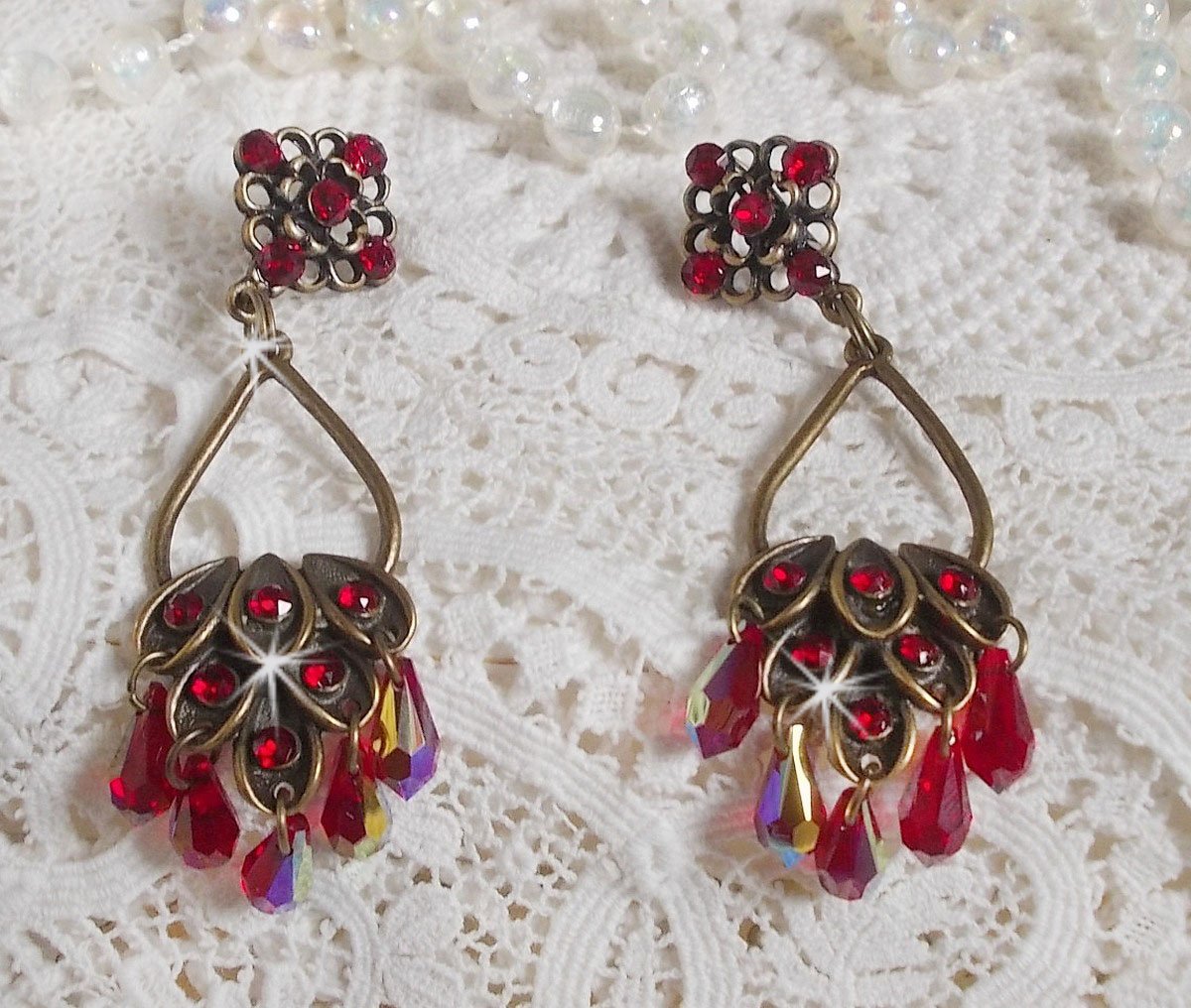 BO Irresistível Colecção Ruby montada em castiçais com cristais Swarovski