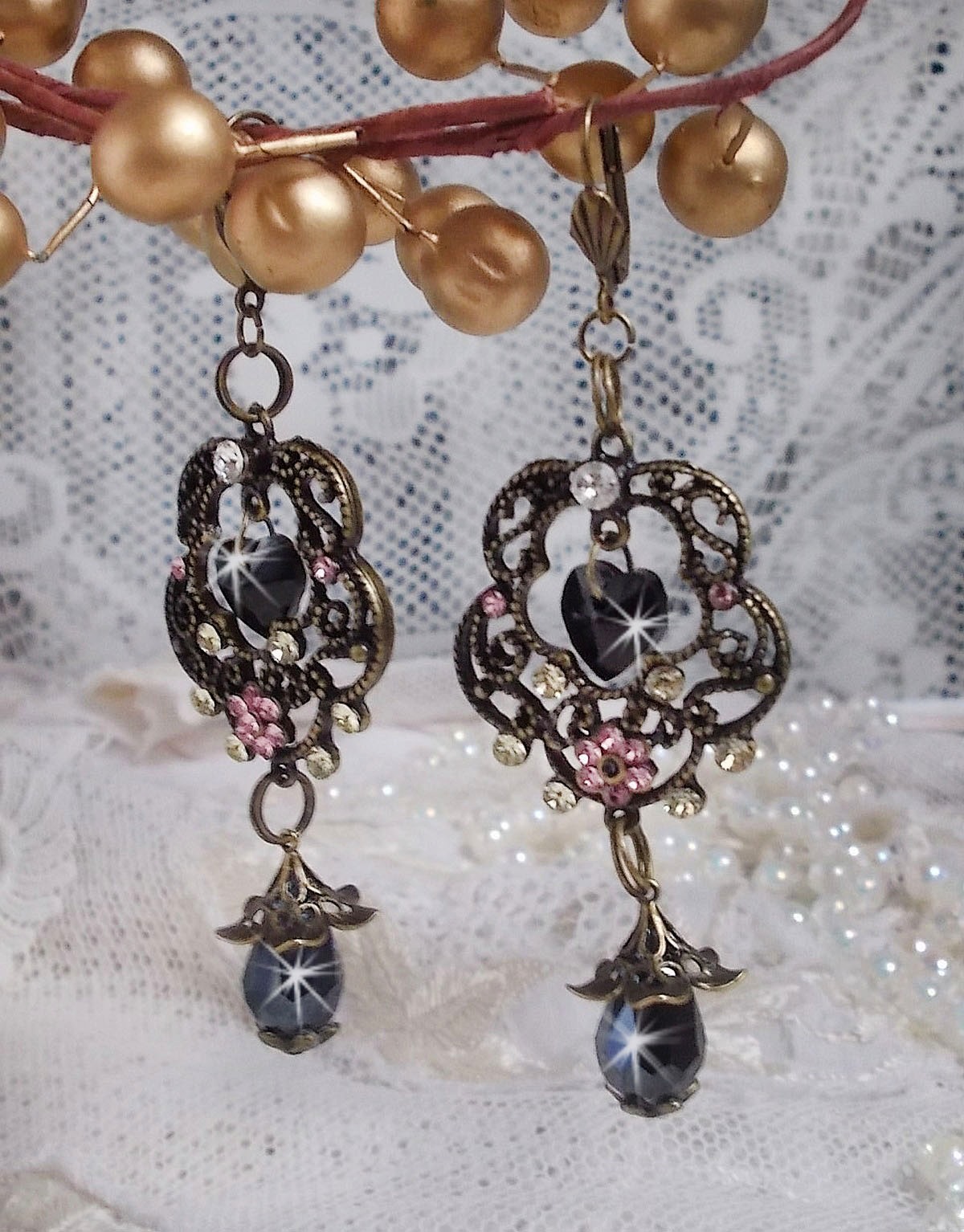 BO Colecção Paixão Irresistível montada com cristais Swarovski em castiçais de filigrana de bronze