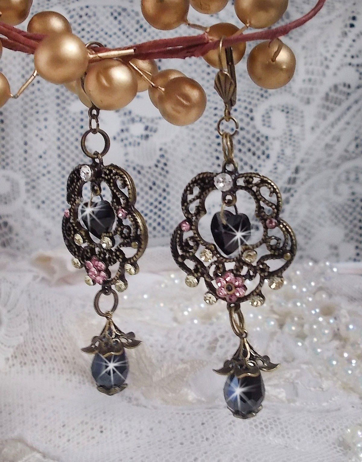 BO Colecção Paixão Irresistível montada com cristais Swarovski em castiçais de filigrana de bronze