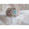 Bracelete Haute-Couture Pulseira de Renda de Hortelã bordada com cristais Swarovski, contas de vidro boémio, contas de sementes e flores de resina Lucite