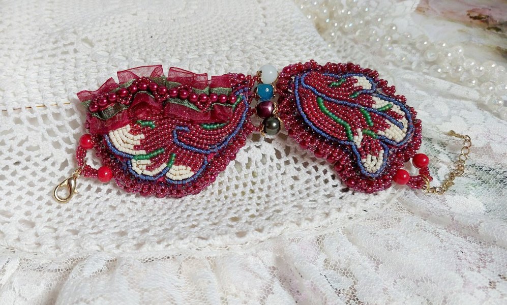 Pulseira de Outono encantadora bordada com cristais Swarovski, contas redondas de resina perolada, rendas e contas de sementes