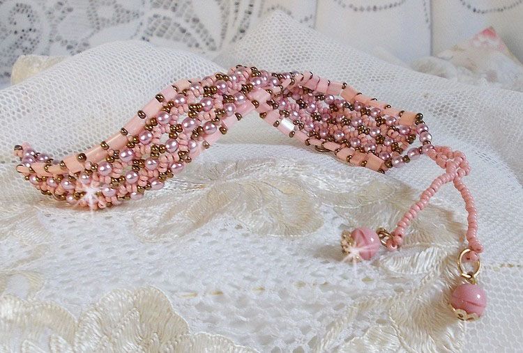 Pulseira Rose Royale com contas Pink Tila, missangas facetadas e pérolas de cristal Swarovski