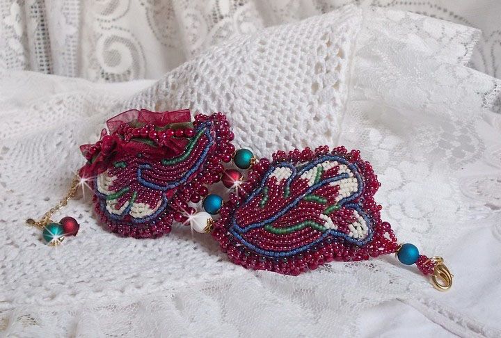 Pulseira de Outono encantadora bordada com cristais Swarovski, contas redondas de resina perolada, rendas e contas de sementes
