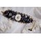 Pulseira Negra Sagrada bordada sobre uma antiga renda negra 