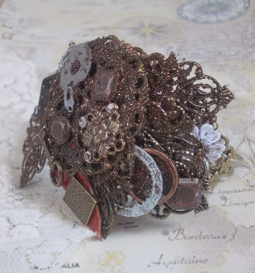 Pulseira Navigating Shadow criada com couro de conhaque, flor de tecido, Bronze, Cobre, Acessórios pretos com encanto