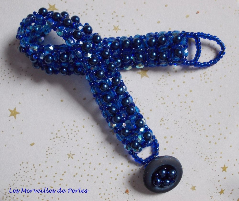 Pulseira Night Blue com contas e facetas de vidro pérola