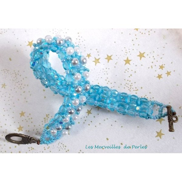 Pulseira de contas celestiais com facetas e contas de vidro perolado