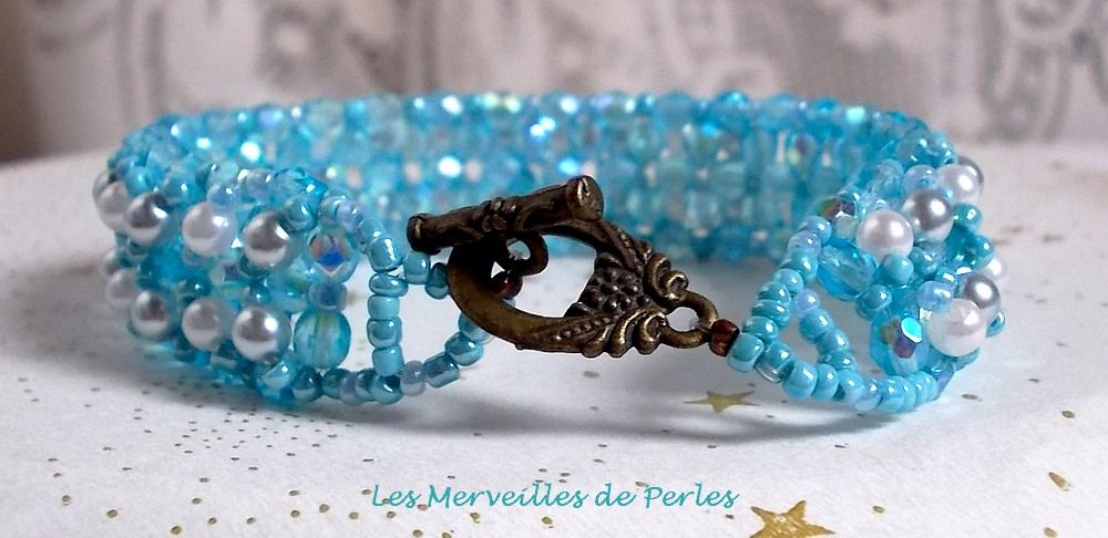 Pulseira de contas celestiais com facetas e contas de vidro perolado