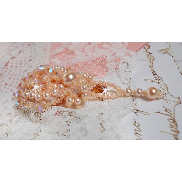 Broche de beleza Idylle bordado com cristais Swarovski, pérolas redondas e pérolas de sementes