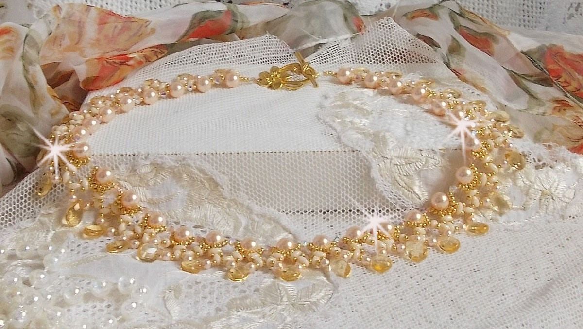 Colar Charmeuse Champagne com cristais Swarovski e gotas facetadas de vidro