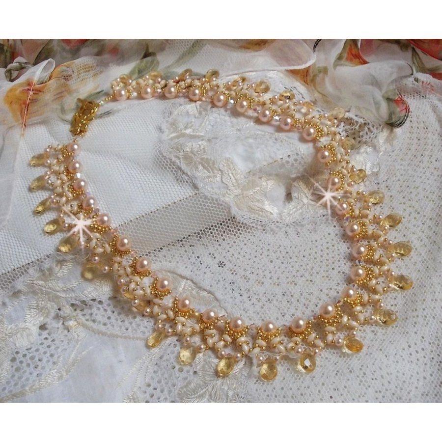 Colar Charmeuse Champagne com cristais Swarovski e gotas facetadas de vidro
