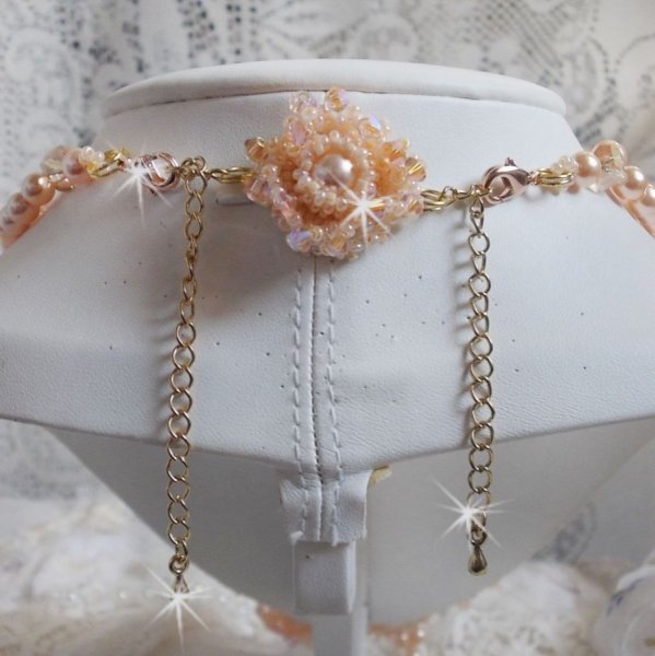 Colar Idylle Beaut&eacute; Haute-Couture, nada mais que p&eacute;rolas Swarovski e p&eacute;rolas de sementes 