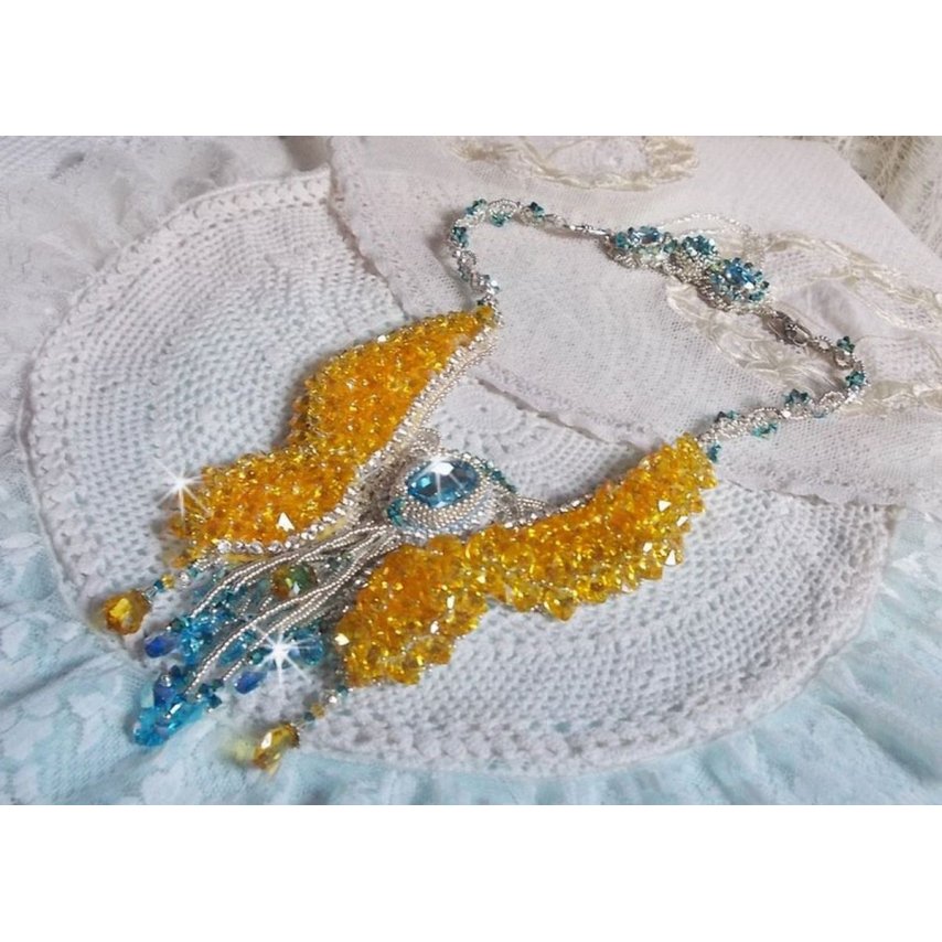Colar borboleta Haute-Couture de Versalhes bordado com cristais Swarovski, pérolas de prata Miyuki e acessórios de prata 925/1000 
