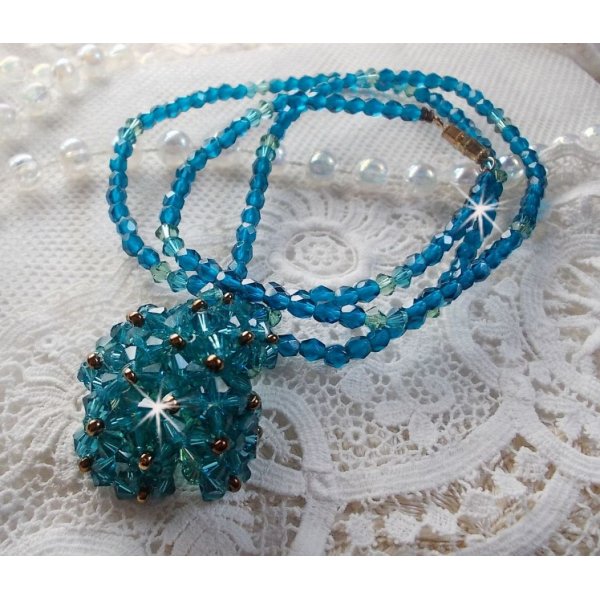 Colar pingente de esmeralda com gira-discos de cristal Swarovski e facetas