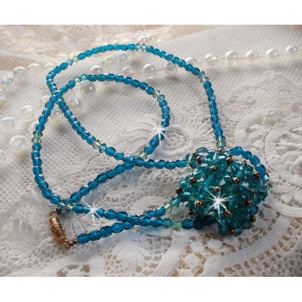 Colar pingente de esmeralda com gira-discos de cristal Swarovski e facetas