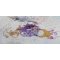 Colar pendente Laureline bordado com algodão DMC roxo, cristais Swarovski e flores foscas.