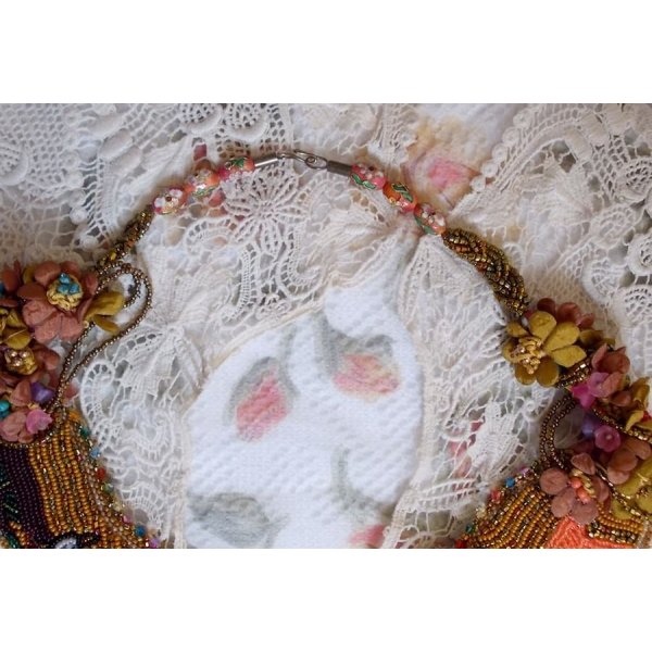 Colar exótico Envolvente bordado com renda, pérolas de gema, várias pérolas de qualidade muito bonita em estilo Haute-Couture