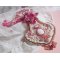 Colar de lírios cor-de-rosa com gema de Howlite branca, contas de sementes, rendas e várias contas estilo Haute-Couture